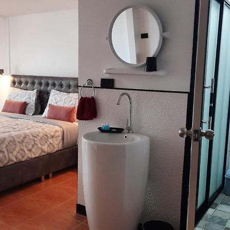 Happy Beach Jomtien Guesthouse 外观 照片