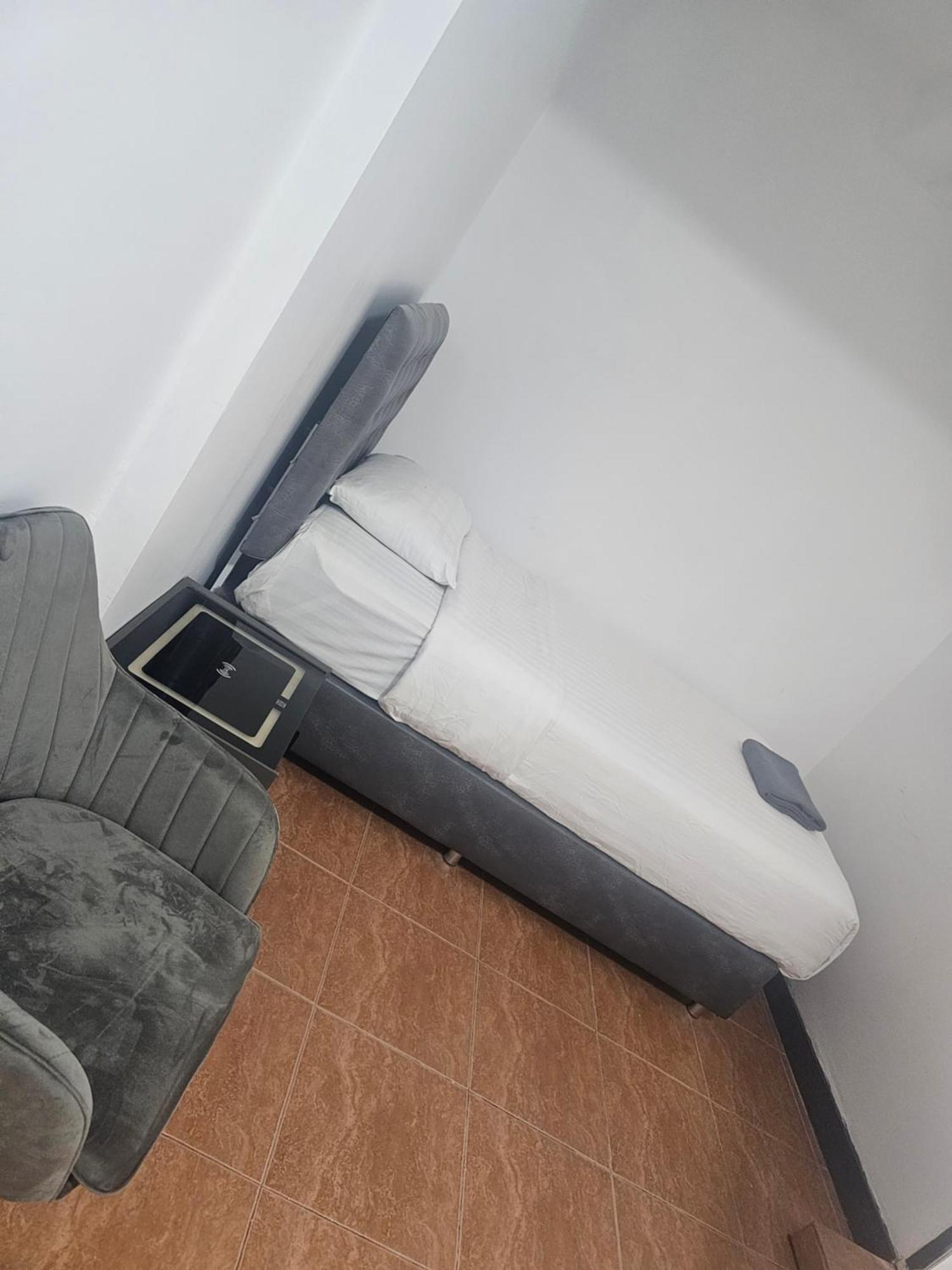 Happy Beach Jomtien Guesthouse 外观 照片