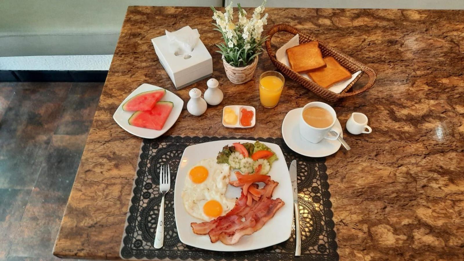 Happy Beach Jomtien Guesthouse 外观 照片